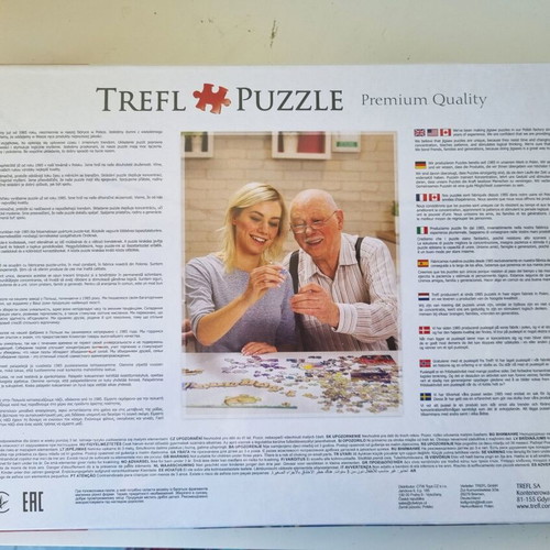 Trefl 1000-piece Cosmos puzzle by Adrian Chesterman