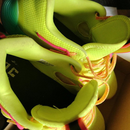 Adidas Harden Stepback 3 sneakers like new, size 48, yellow and turquoise