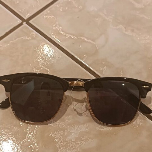 Sunglasses like new, black