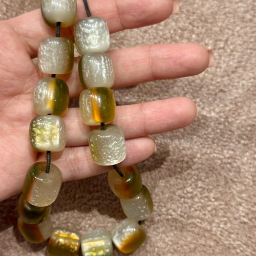 Two-tone worry beads in white and honey shades like new