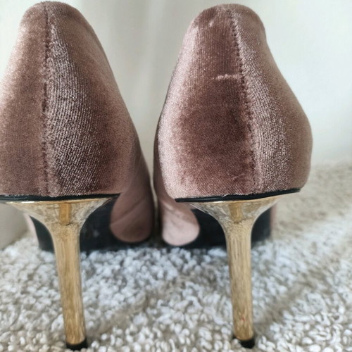 Velvet mocha pumps new with gold heel size 38