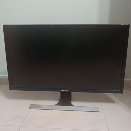 Samsung U28E590D 28" 4K UHD monitor like new
