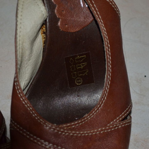 Brown leather sandals like new, size 36