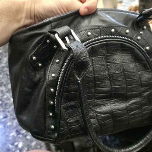 Tuscan's Italian leather handbag like new, black croco detail