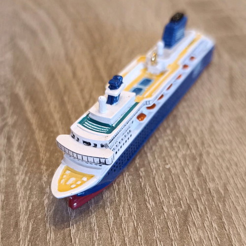Horizon ship model and magnet new