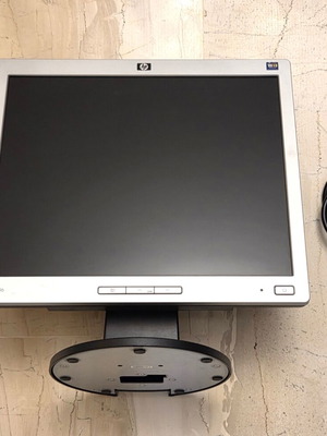 HP L1706 17" LCD οθόνη σαν καινούργιο, ασημί/μαύρο