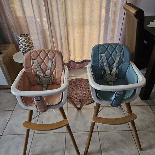 Minimalist baby high chairs, set of 2