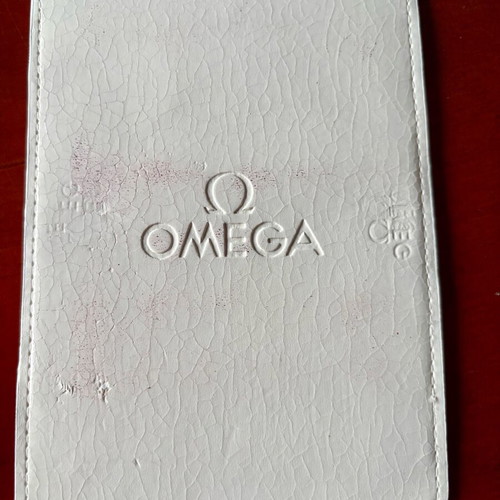 Omega leather card holder white like new