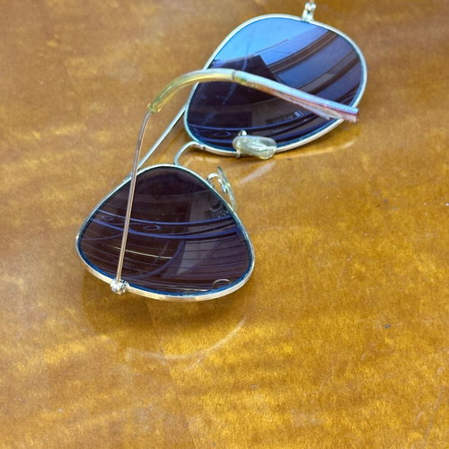 Ray-Ban Aviator vintage sunglasses used, gold frame, brown lenses