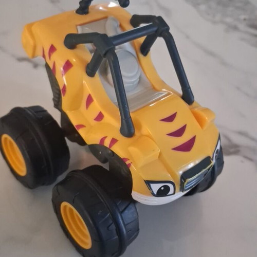 Mattel Blaze Οχήματα Slam And Go Stripes Truck σαν καινούργιο