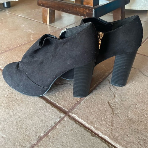 Black ankle boots size 41 like new