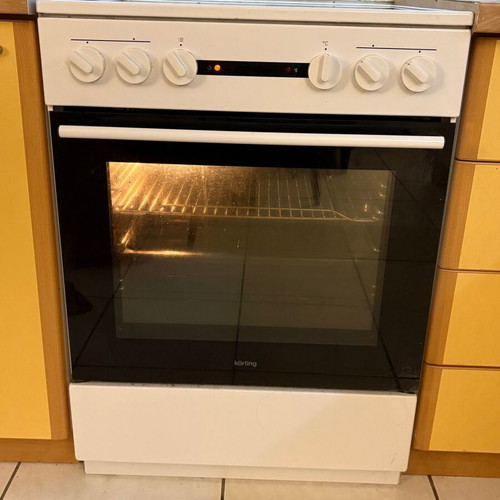Korting kitchen stove with ceramic hobs and oven, 60cm