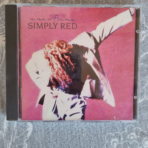 Simply Red A New Flame CD like new, pop