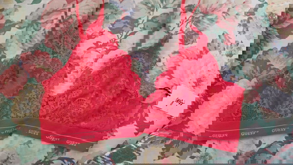 καινούριο guess εσώρουχο L