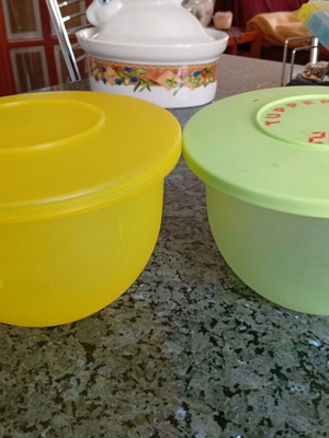 Tupperware containers like new, 2 pieces 1.3 liters