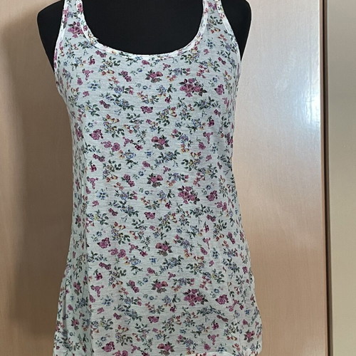 Summer top with floral print, cross back, long, like new