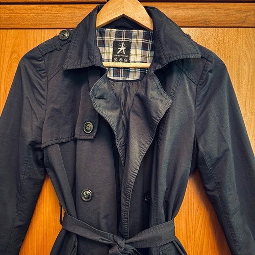 Waterproof navy blue trench coat size 36 like new