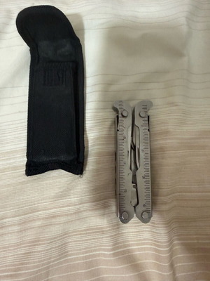 Multitool like new with black case