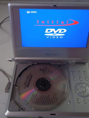 Μίνι DVD Player Initial με οθόνη TFT 7, φορτιστές και σύνδεση RCA, μεταχειρισμένο