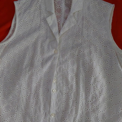 Women’s sleeveless lace guipure shirt used, white, size XL