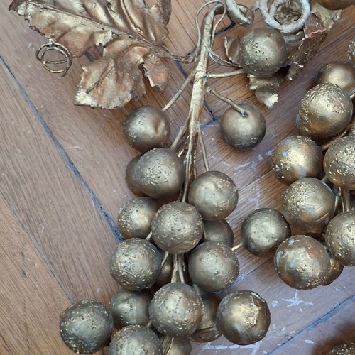 Vintage decorative grape bunches in gold, set of 3