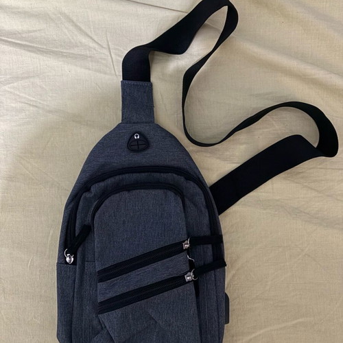 Shoulder bag with cable for powerbank new, grey