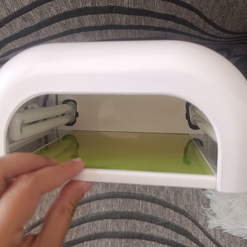 Uv Lamp new in original packaging with removable bulbs