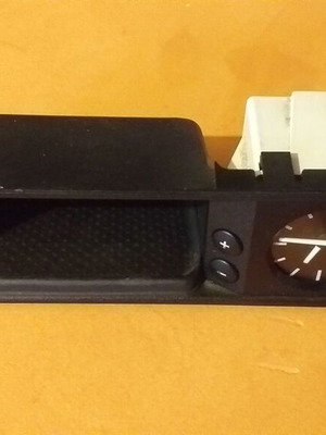 BMW E36 clock with case like new