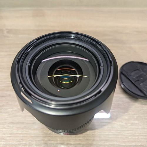 Nikon AF-S DX 18-200mm f/3.5-5.6G ED VR lens used with Hoya Polarizer