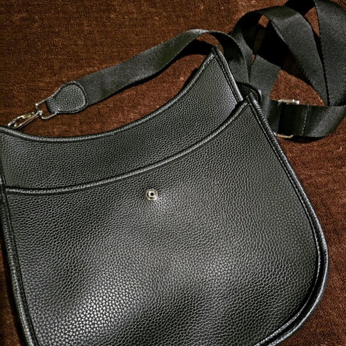 Crossbody bag like new, black