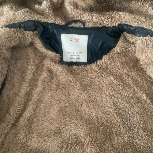 Zara winter jacket like new with fur lining and hood