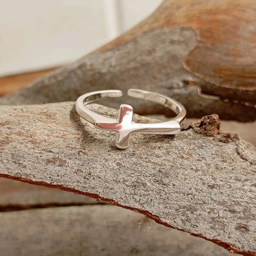 Silver ring with cross new 925 sterling silver adjustable