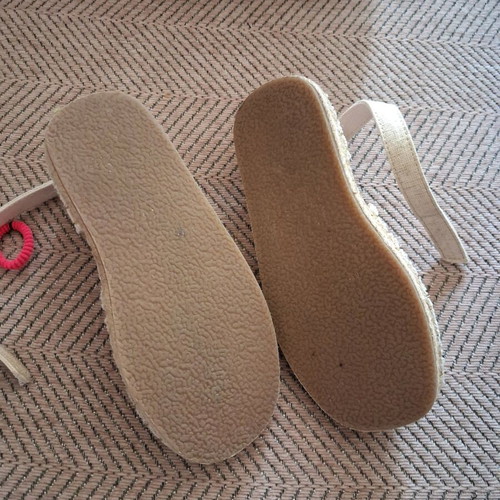 Zara kids ballet shoes size 25 like new beige red