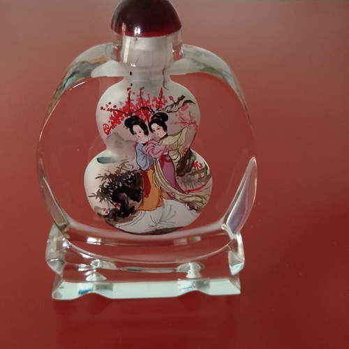 Traditional Chinese Snuff Bottle new with original box