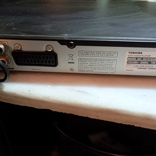 Toshiba DVD player used, no remote control