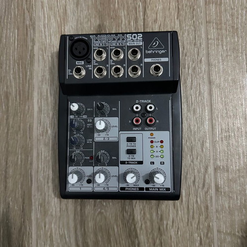 Console and wired microphone like new