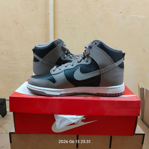 Nike Dunk High sneakers size 42 new, black and grey