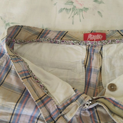 Playlife shorts used, size Medium, beige multicolor