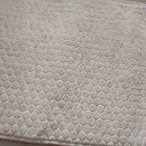 Pataki bathroom mat almost like new, white, soft, 46x74cm