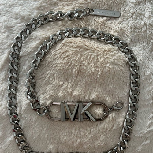 Michael Kors chain belt grey like new