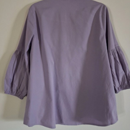 Donna blouse purple like new, 3/4 balloon sleeves, comfortable fit