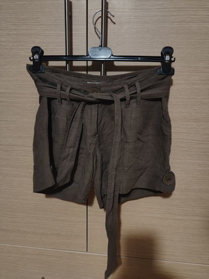 Brown shorts like new, size S with belt set