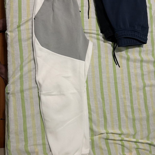 Nike Tech Fleece men's pants, white and grey, size M