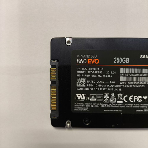 Samsung 860 EVO SSD 250GB like new, internal SATA III drive