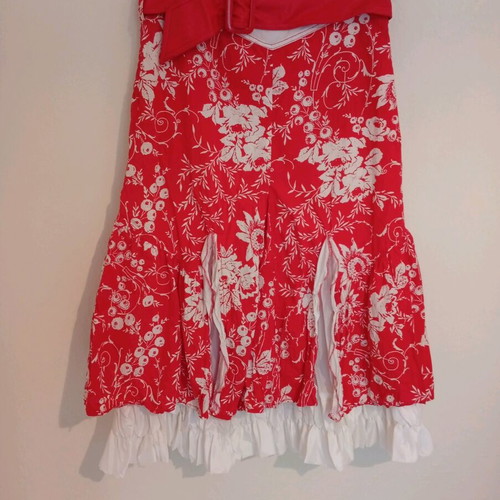 Summer skirt modern like new, white and red, size L