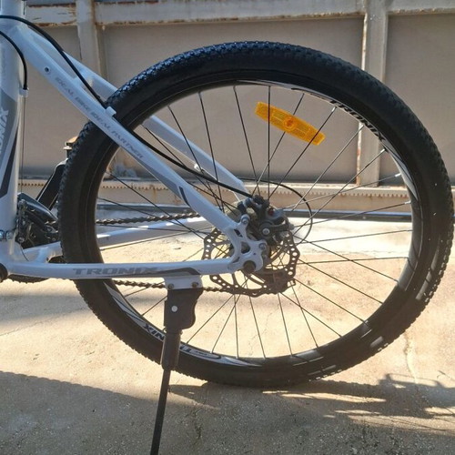 Mountain bike used, aluminum frame, 21 speeds, 26 inch wheels