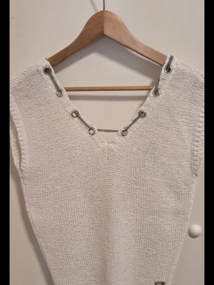 Guess Jeans vintage white knitted top with chains, size M