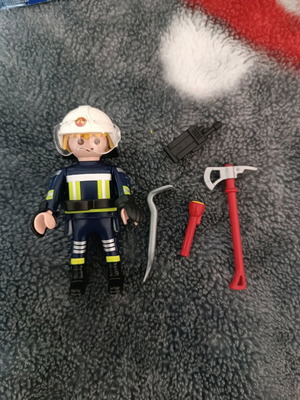 Playmobil figure series 23 like new