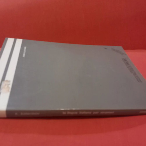 La lingua italiana per stranieri corso medio lezioni book used