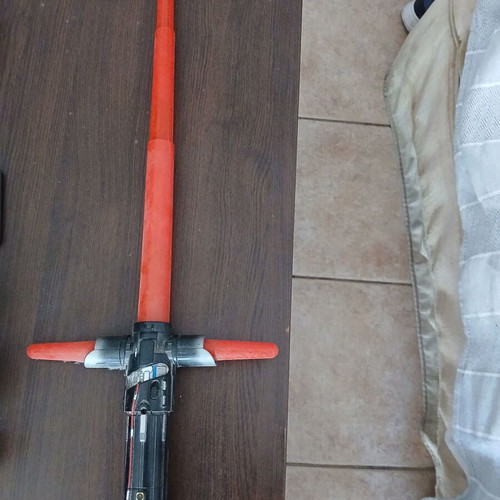 Lightsaber Triple Red Kylo Ren photo saber like new